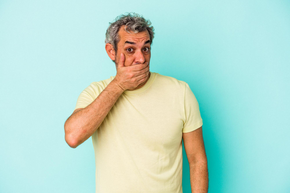 Как чистить зубной протез