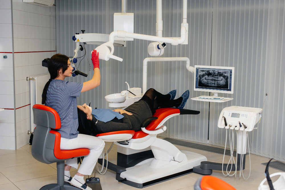 Современные системы коррекции: сапфировые брекеты