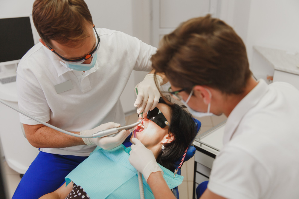 Удаление дистопированного зуба мудрости: когда нужно и обязательно ли удалять?