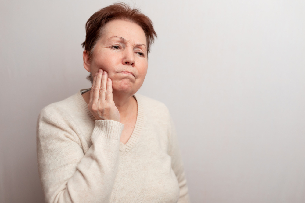 Симптомы и лечение некроза зуба: в чем разница с кариесом