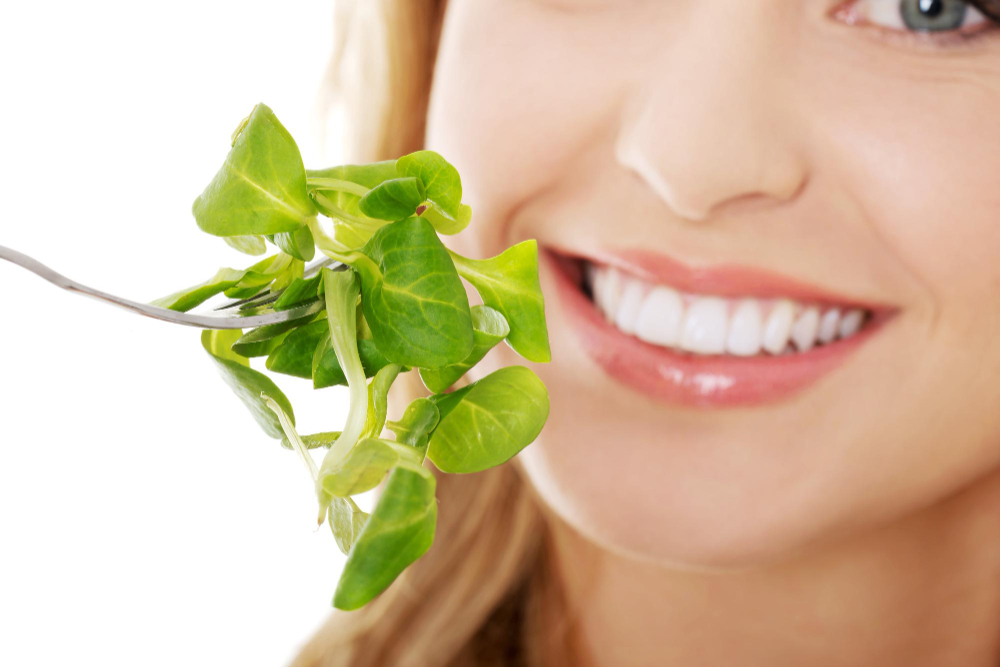 Удаление зубного камня профессионально и в домашних условиях