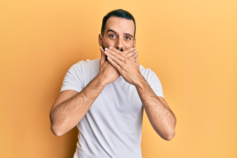 Как чистить зубной протез